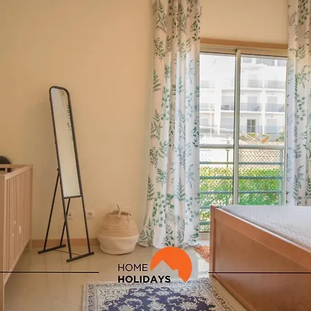 #004 Orada By Holidays Apartment *
